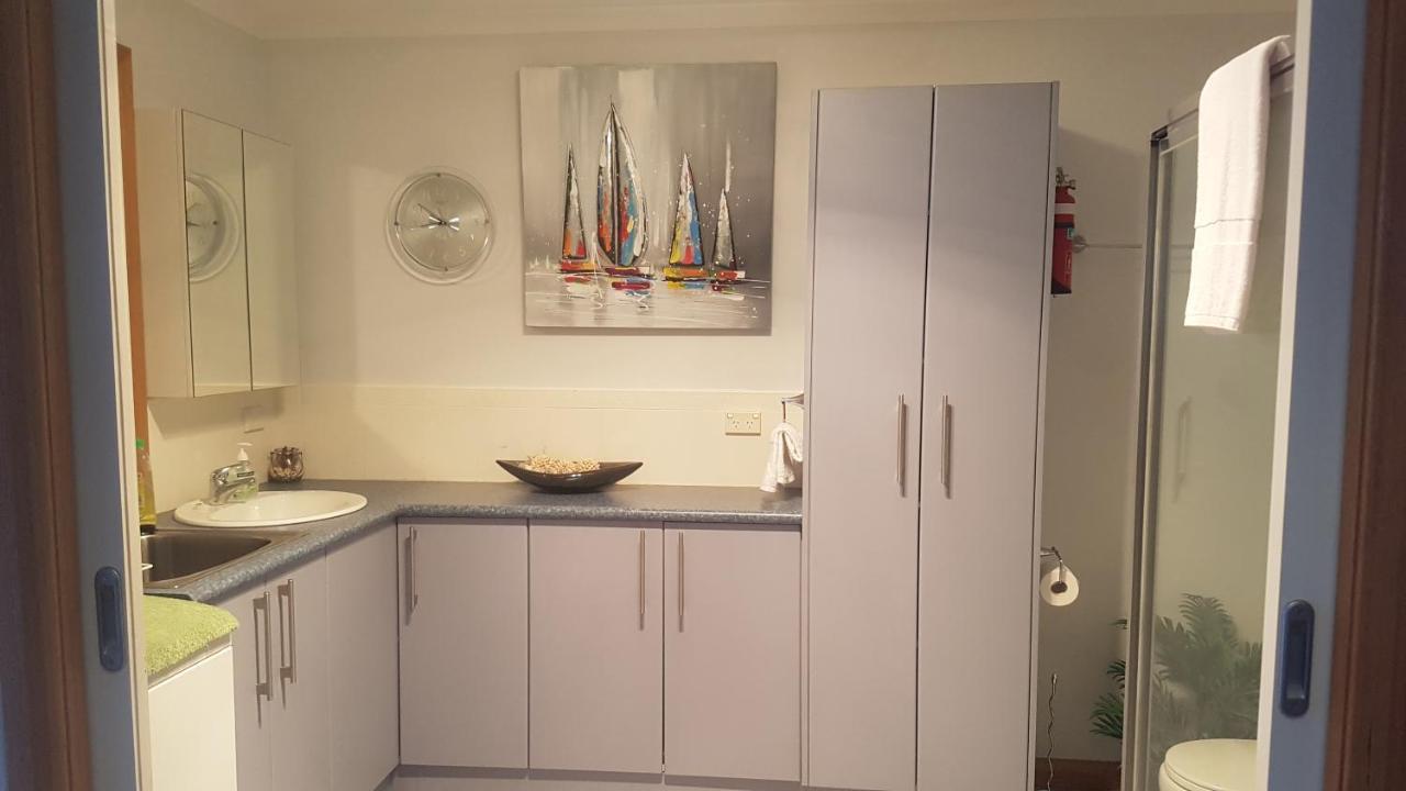 Lewi Waters Bed & Breakfast Lewisham Luaran gambar